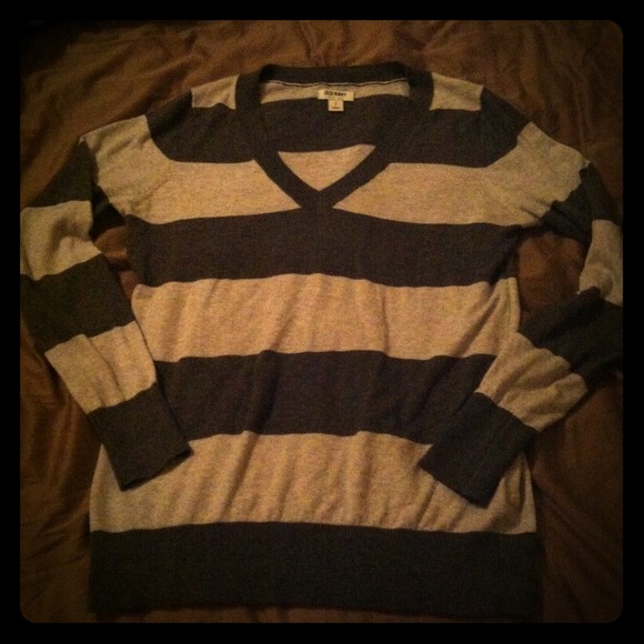 ⛔SOLD⛔Old navy sweater