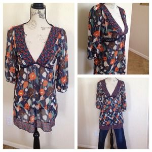 🎀Sold🎀 Bundle for @tggreen Flowery Boho Blouse