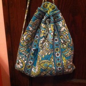 LIKE NEW Vera Bradley drawstring bag