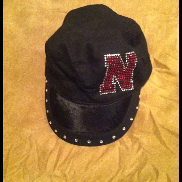 Women's husker bling hat