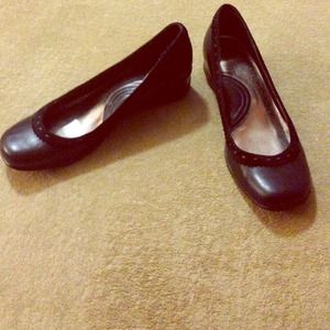 🚫SOLD IN BUNDLE🚫 leather Kenneth Cole wedges