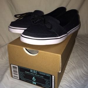 Black WMNS Nike Balsa Lite - Canvas shoes Size 6