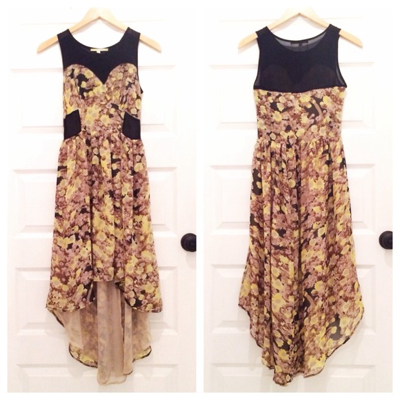 :: SOLD IN BUNDLE :: Gianni Bini High-Low Dress - Picture 2 of 4