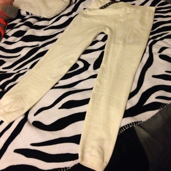 Fleece white leggings NWT!