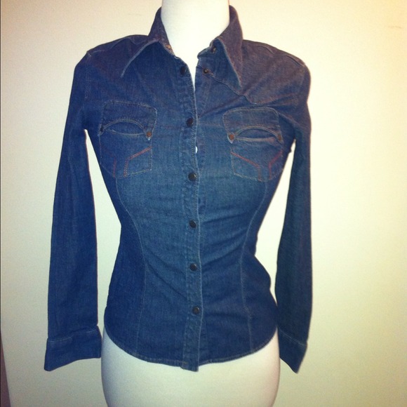 Female jeans blouse,small size.
