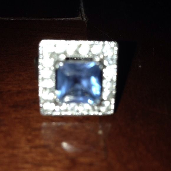 Blue stone with zirconias ring