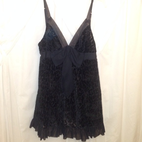 Betsey Johnson Burnout Velvet Black Nighty NWOT💋