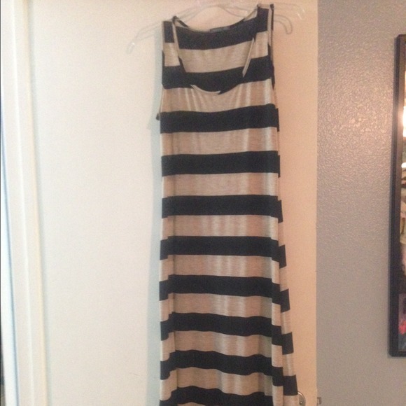 Soprano high low dress