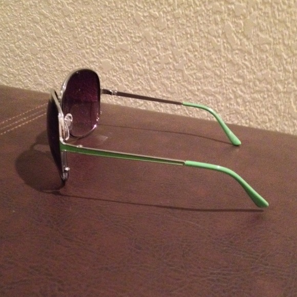 Bundled. 🚫SOLD🚫 - Picture 2 of 4