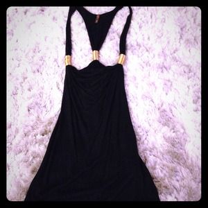 Super sexy black tank with gold rings