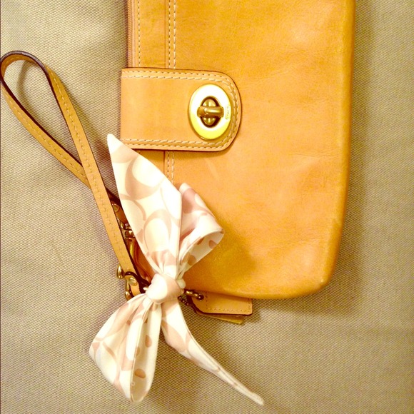 *SOLD* Tan Coach Wristlet with Ribbon - Picture 1 of 4
