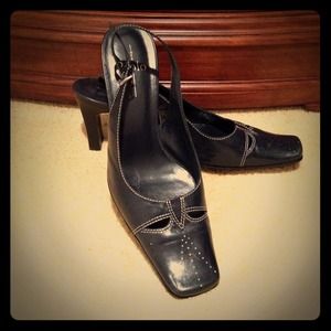 Paolo navy pumps - 3" heel