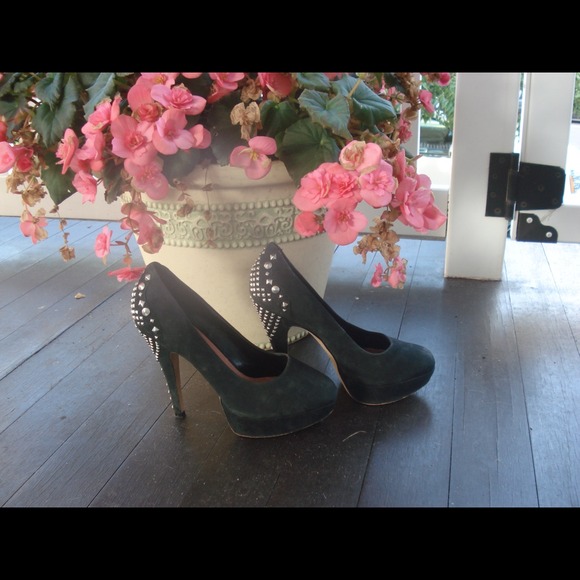 BUNDLED SOLD HOST PICK X 3! VINCE CAMUTO HEELS 8 - Picture 3 of 4