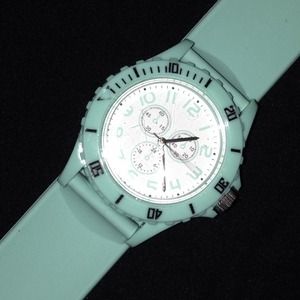 Mint Green Snap Watch
