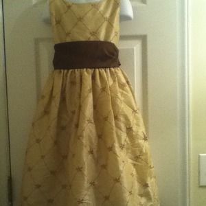 Girls formal dress worn once