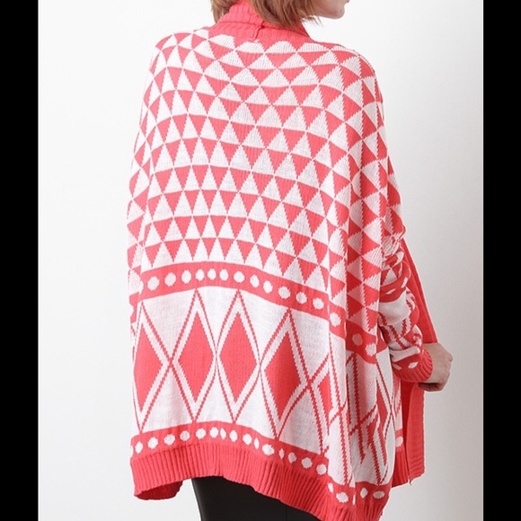 🎀SOLD OUT🎀Coral Patterned Sweater Cardigan - Picture 2 of 4