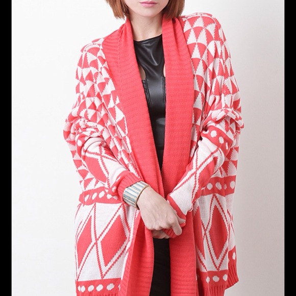 🎀SOLD OUT🎀Coral Patterned Sweater Cardigan - Picture 4 of 4