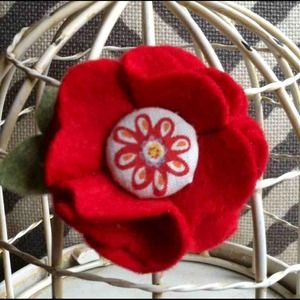 Red Primross Flower Hair Clip