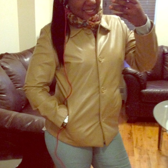 ❌NO TRADE❌ Tan leather jacket
