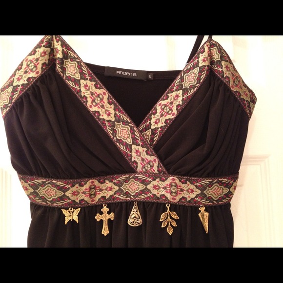 Clothes - Picture 2 of 2
