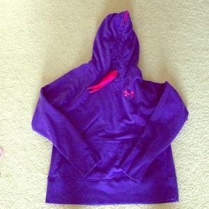 Under armour sweatshirt
