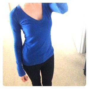 XS Abercombie&fitch bright blue v neck long sleeve
