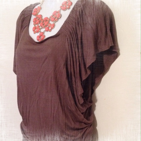 4 for $20 Bundle 💋 Amazing Dolman Style Top - Picture 3 of 4