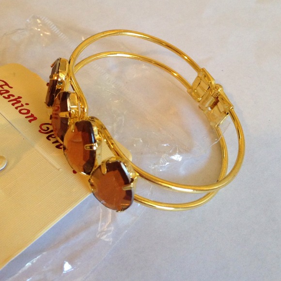 Gold bracelet with matching ring - Picture 2 of 3