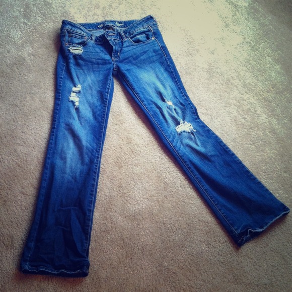 American Eagle "favorite boyfriend" jeans