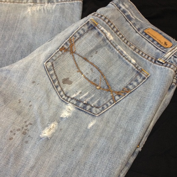 *Vintage* Abercrombie destroyed jeans 4 flare