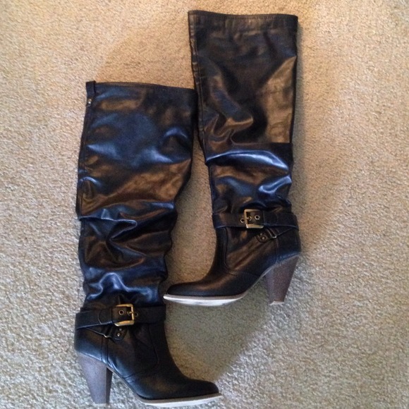 Beautiful knee high boots from Aldo 💞👢💕👢💞