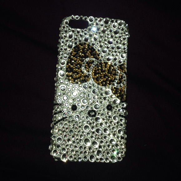 CUSTOM HELLO KITTY CELL PHONE CASE