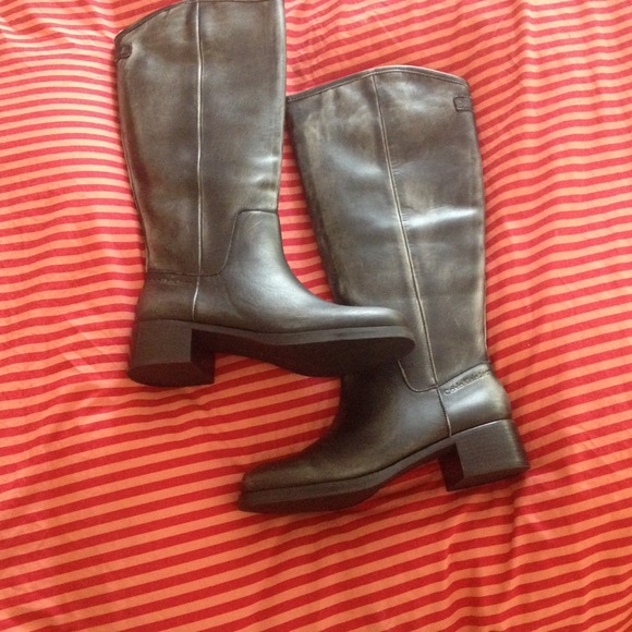 Riding boots