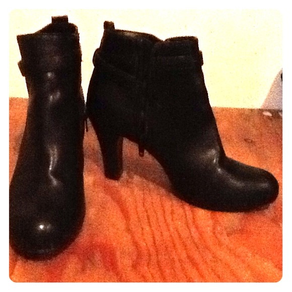 Merona black ankle boots