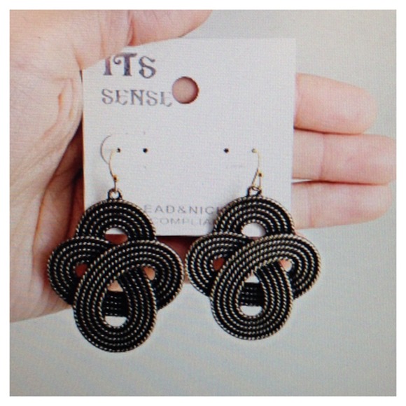 3 for 15🎀Black & gold knot earrings - Picture 3 of 6
