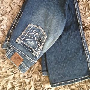 Price Reduced‼️BKE denim stretch Stella