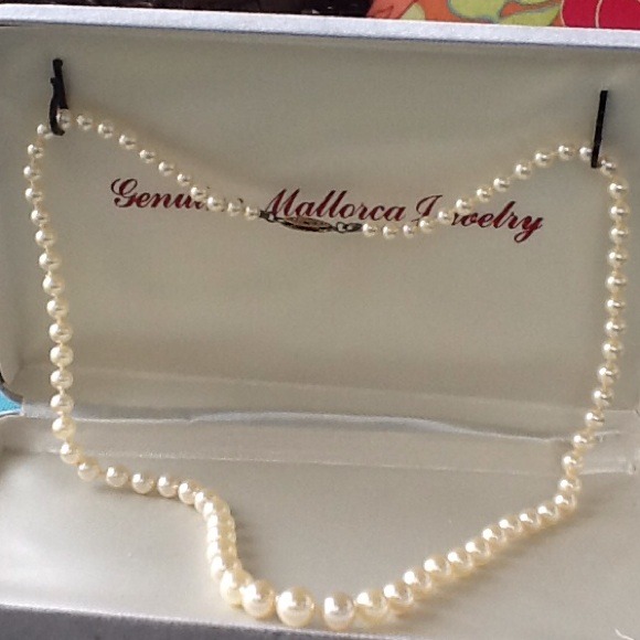 Pearl  necklace