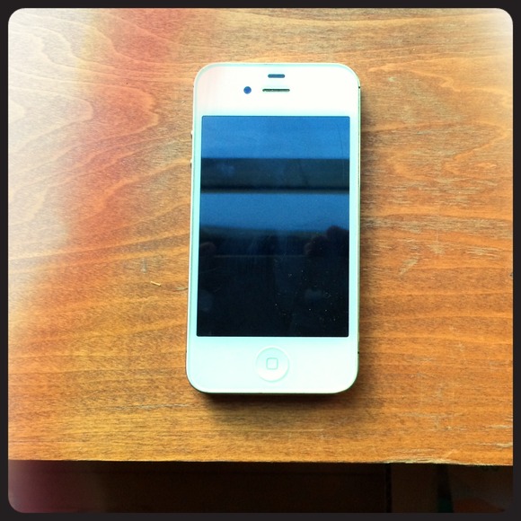 White Apple Iphone 4