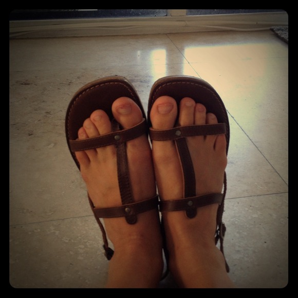 Ae gladiator sandals