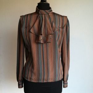 SOLD!!!! VINTAGE 80's SECRETARY BLOUSE Size Med