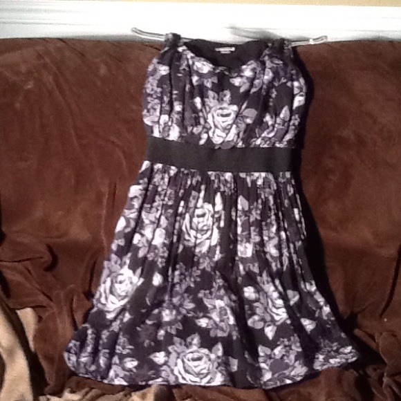 Short dress