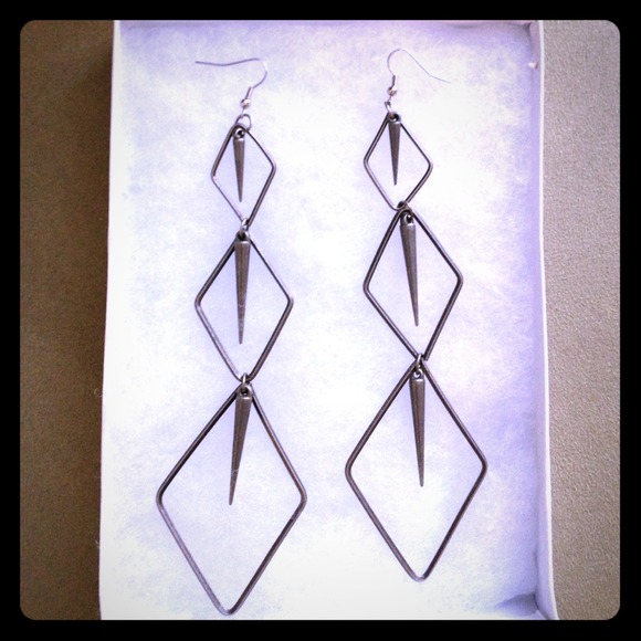 Long stud style diamond shaped earrings