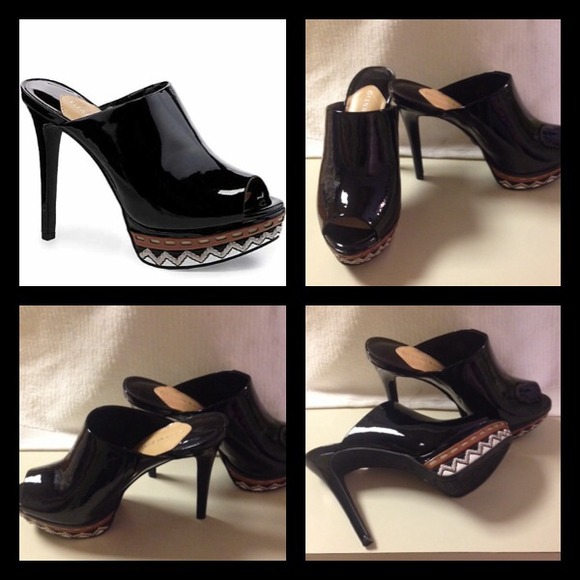 GIANNI BINI Shoes - 🔴REDUCED 🔴 Gianni Bini Kimmie Slide Sandals