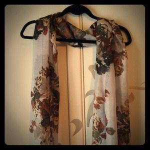 FINAL MARKDOWN! Floral scarf in earthy colors NWOT