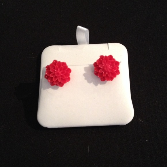 Red flower earrings *REDUCED*