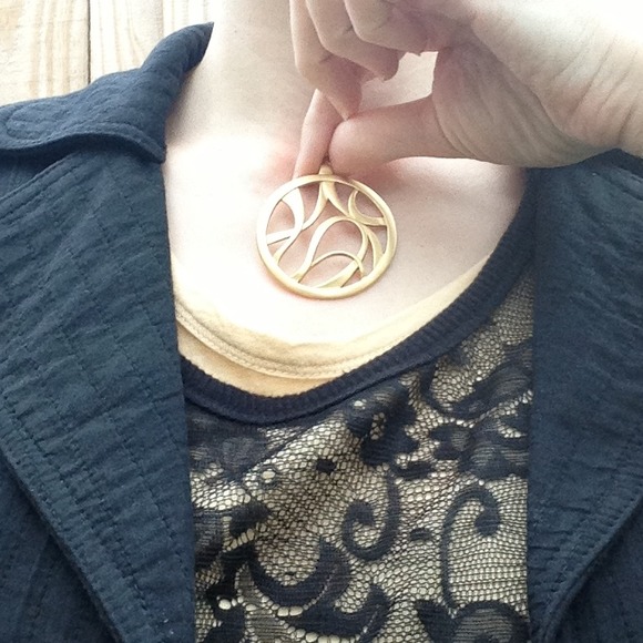 Elegant Pizzazz Goldtone Pendant - Picture 2 of 4
