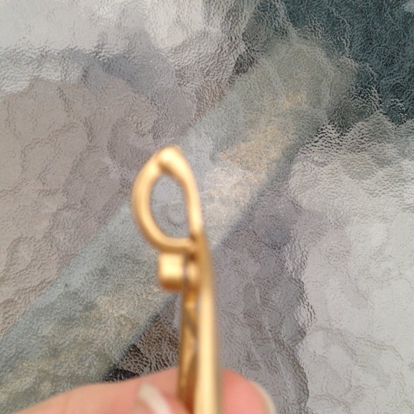 Elegant Pizzazz Goldtone Pendant - Picture 4 of 4