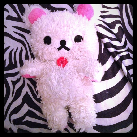 AUTHENTIC bear iphone case.