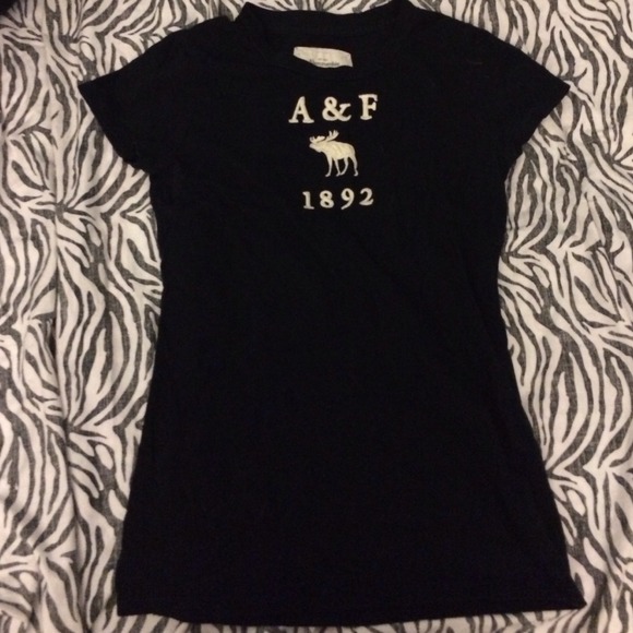 Graphic tee