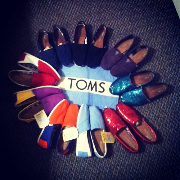 TOMS Shoes - Toms